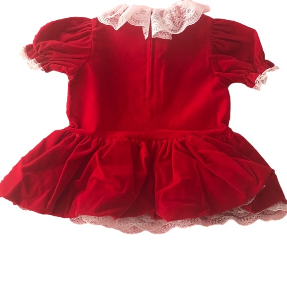 ✨Sold✨Vintage Red Velvet Baby Dress Little Beauty Original 18 Months - Picture 2 of 11